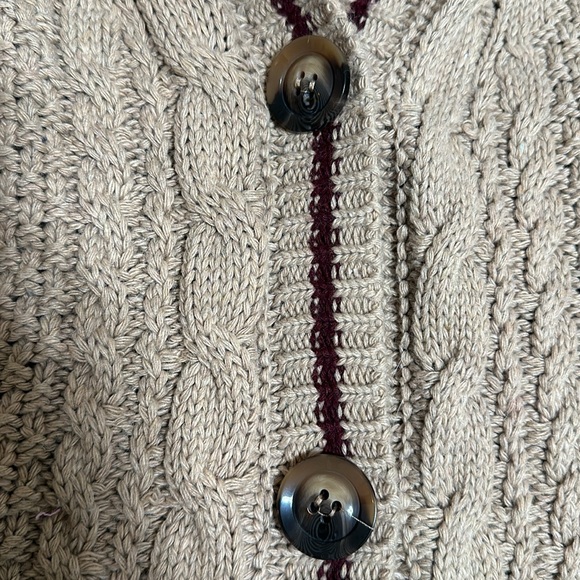 **RARE** Authentic Taylor Swift 2020 Holiday Folklore Cardigan - Picture 7 of 9